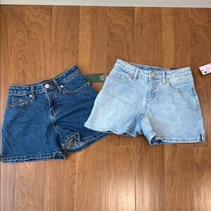 NWT Bundle of 2 Denim Dark Blue Light Blue High Rise Midi Cotton Blend Shorts 00